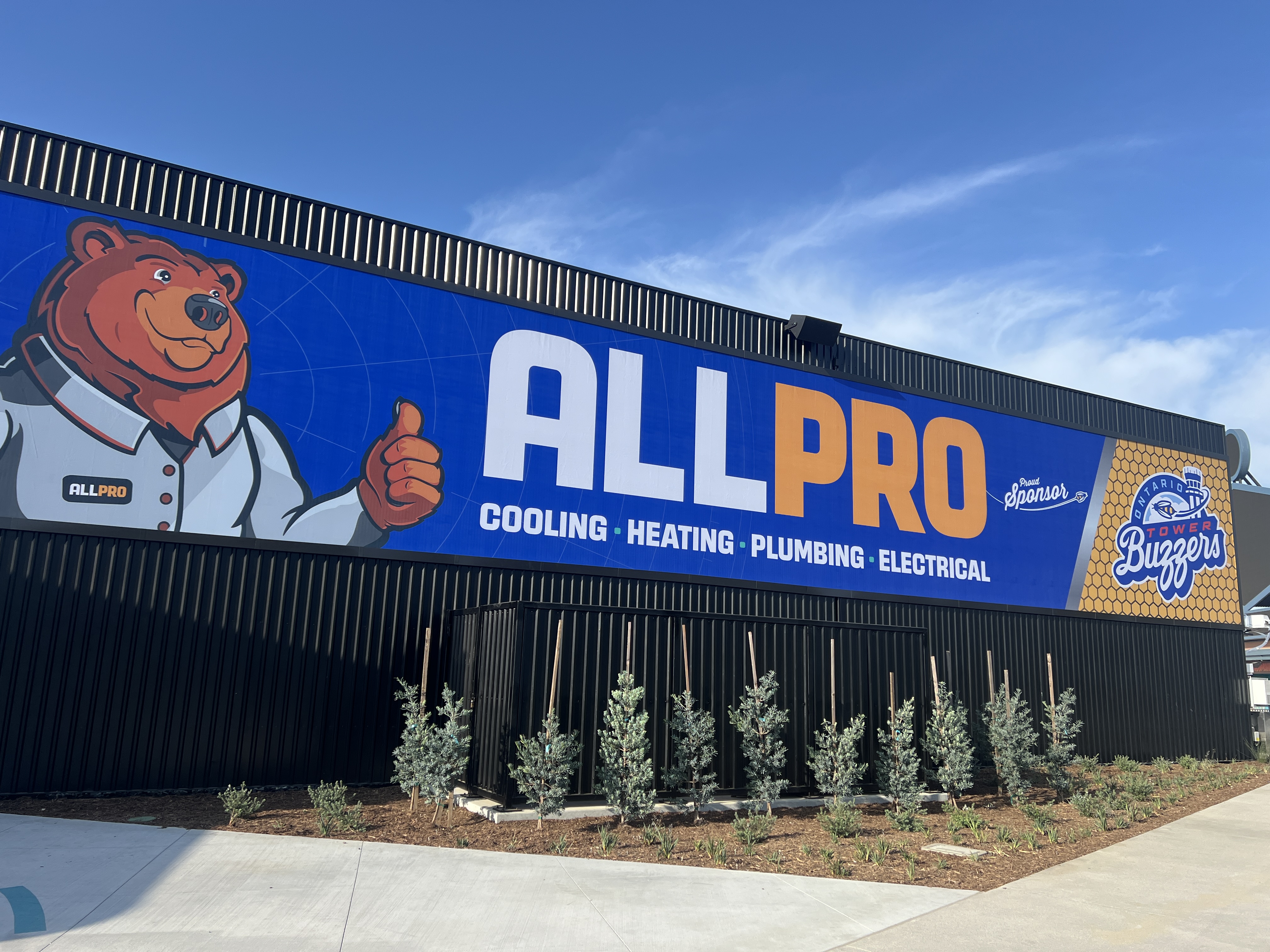Large-Format Signage Systems for Stadiums and Sports Facilities | Lind ...