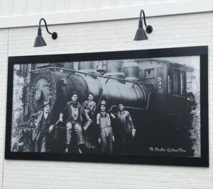 1-2-300x267 Beauty is Just a Lind BannerFrame Away!