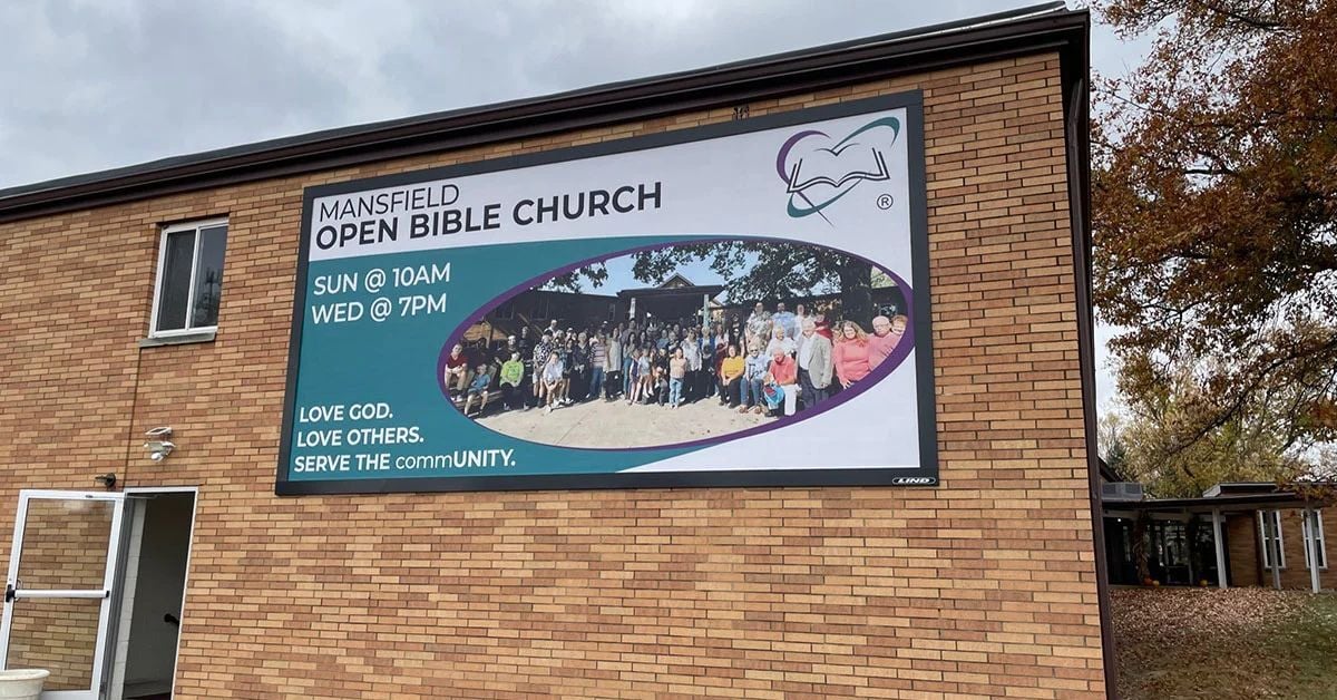 11 Tips for Maintaining Your Vinyl Banners