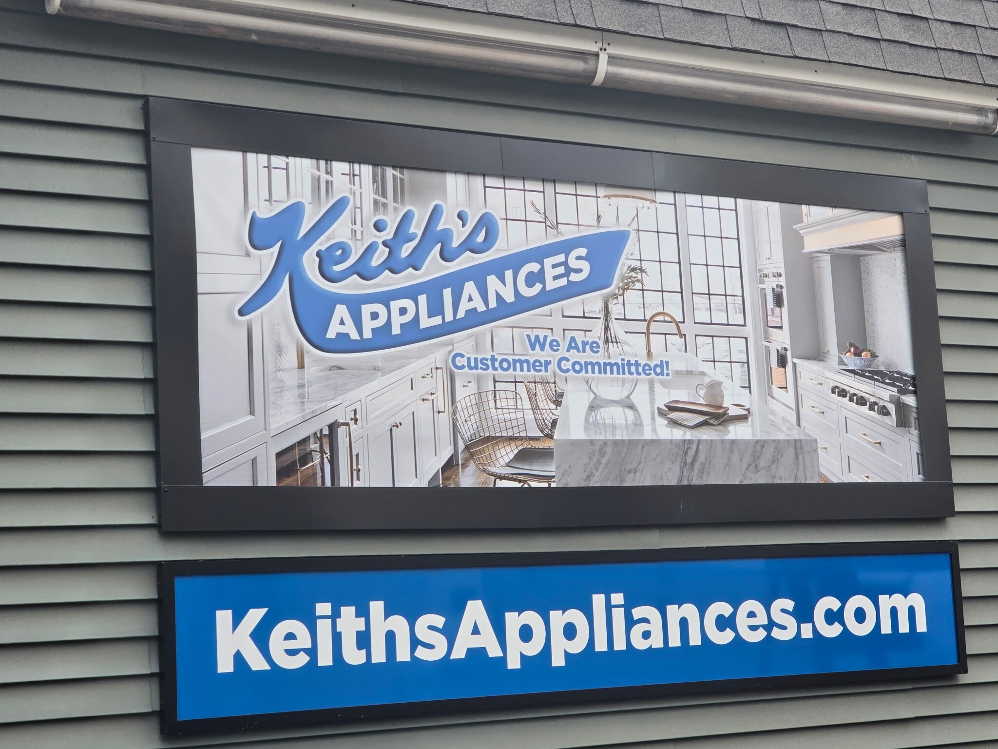 Vinyl Siding, Keiths Appliances, Retail, BannerFrameCLASSIC with Covers