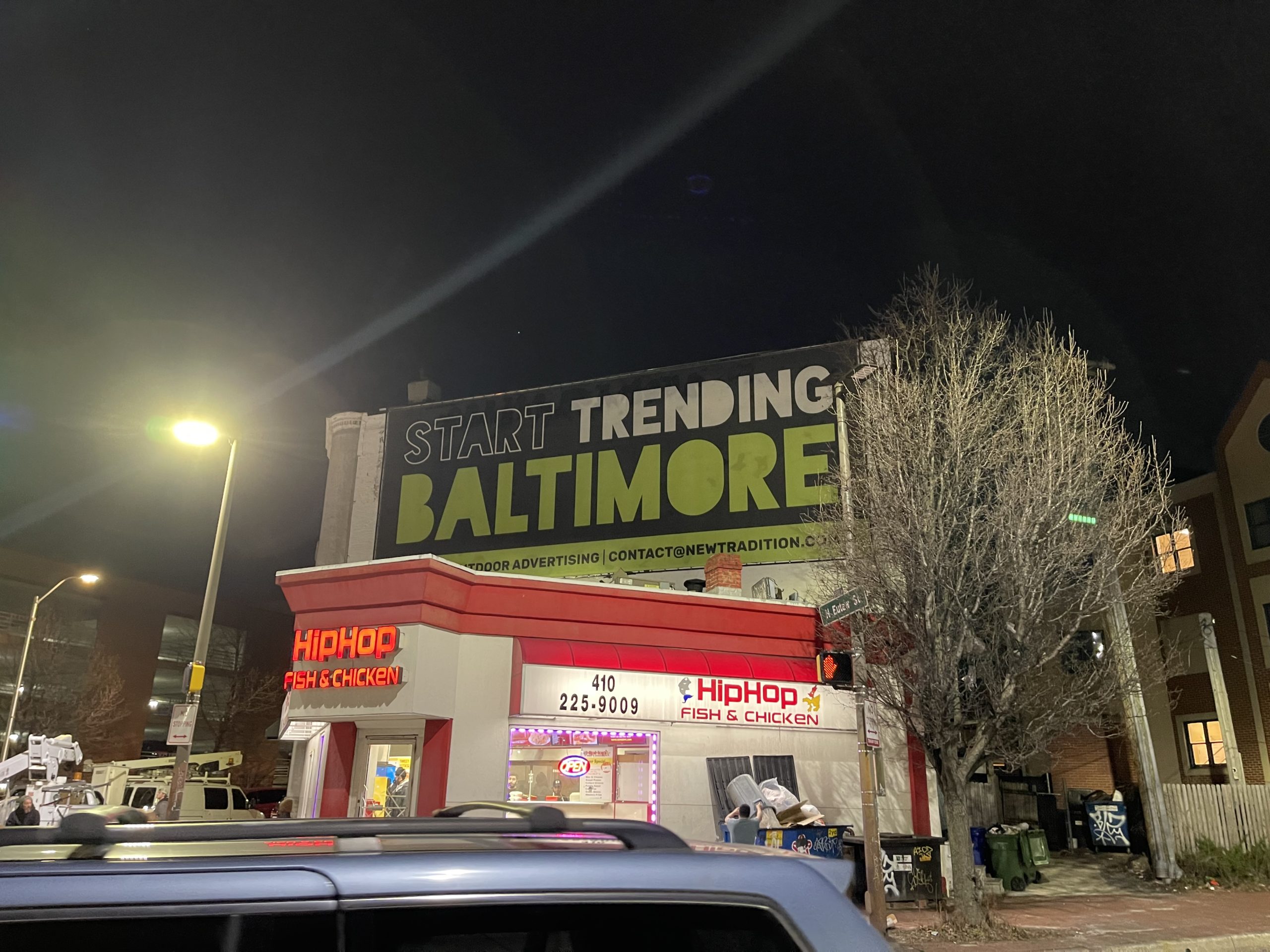 Baltimore-Signs-Graphics-16-x-40-lind-bannerframe-classic-banner-installation-picture-2-scaled Is It Time Your Banners Start Trending?