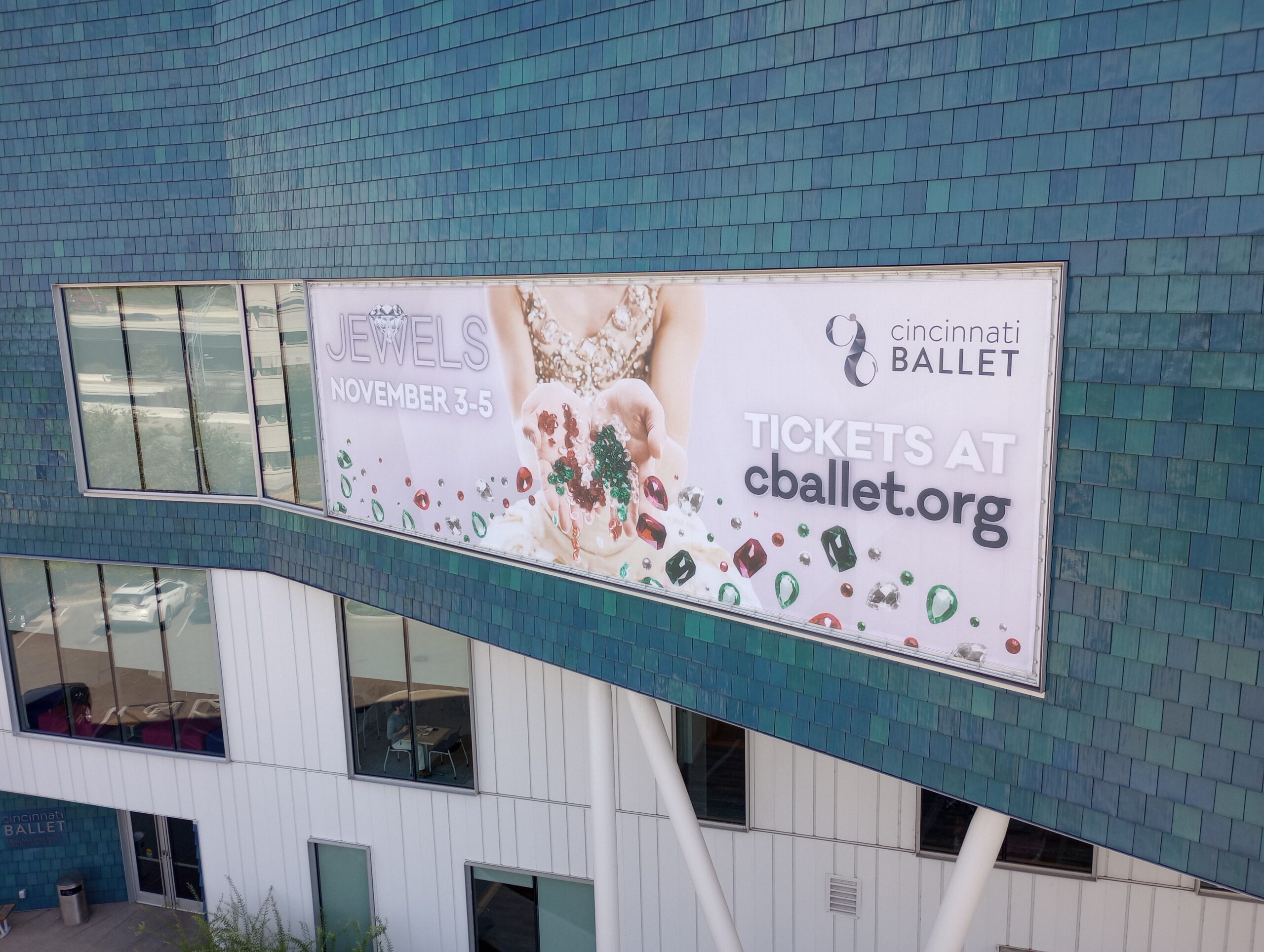 Cincinnati-Ballet-Jewels-Banner-Frame-Classic-Lind-SignSpring-scaled Wallscape of the Week: Lind Performs Banner Ballet